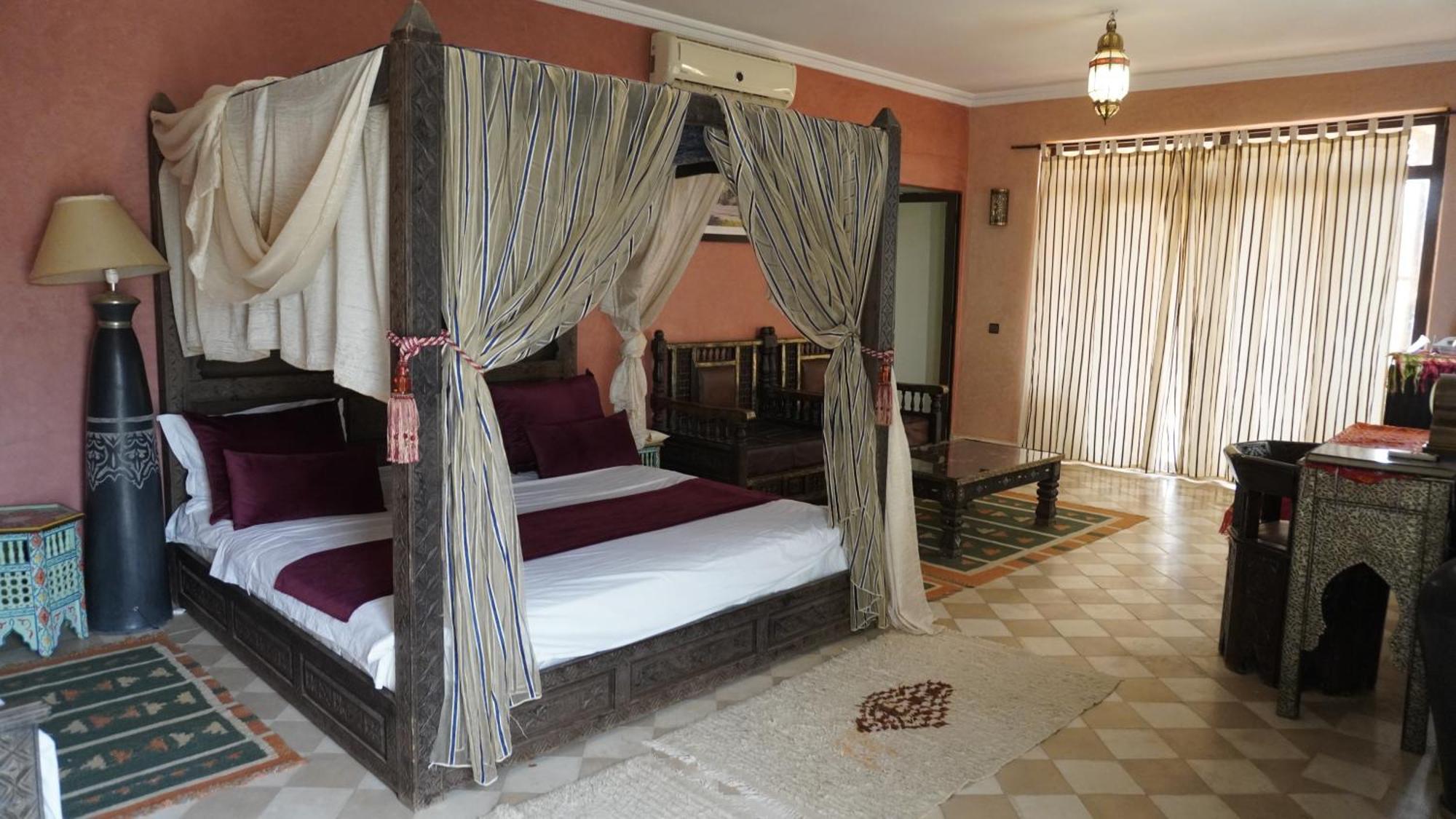 Riad Saida Atlas Лалла-Такеркуст Экстерьер фото